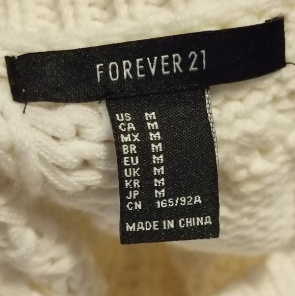 White sweater - Picture 4 of 4